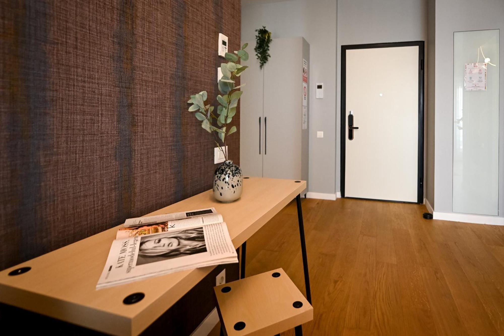 One Verdi Park Exclusive Apartments - Panoramic View & Private Parking Bukarest Szoba fotó